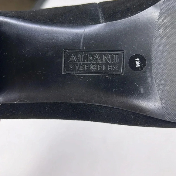 ALFANI Black suede Padded block 2in Heels size 10m NWOT - Picture 7 of 8